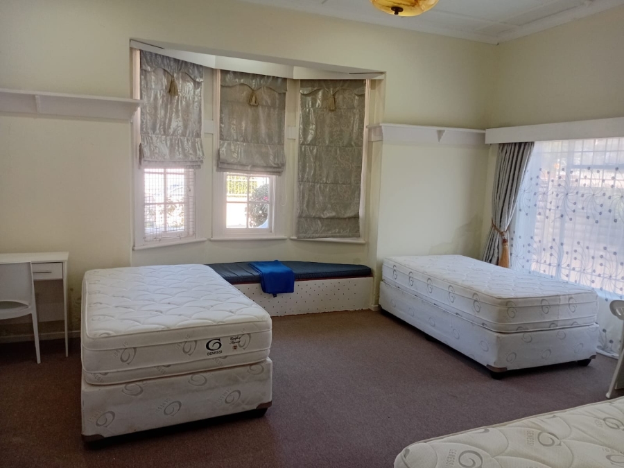 To Let 4 Bedroom Property for Rent in Selborne Eastern Cape
